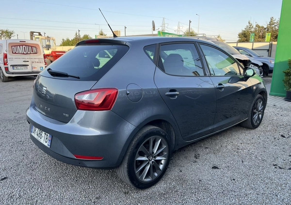 Seat Ibiza cena 15900 przebieg: 156000, rok produkcji 2015 z Bodzentyn małe 92